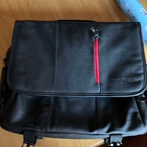 snugg messenger bag